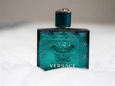 cual es a mejor aroma de versace para hombres|Versace pour homme longevity.